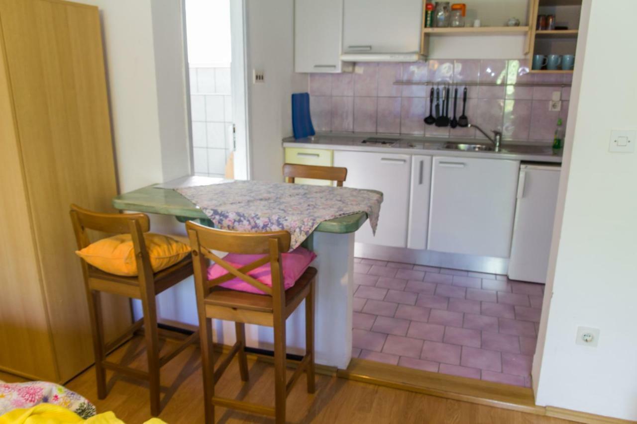 Karmen Apartment Veli Losinj Bagian luar foto